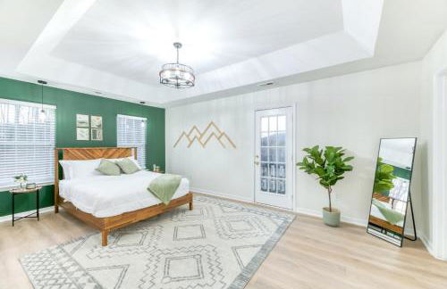 Hilltop Hideaway - Pool - Jacuzzi - Ping Pong - 12 guests - Fireplace - Mountain Views - Pets are allowed by request - Foto 5