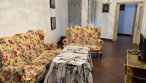 Apartamento en Pleno Centro De Marchena 3 dormitorios 3 baños privados - Foto 3