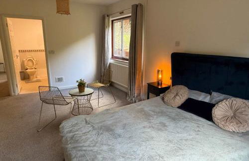 Large 4 Bed with Parking - Foto 20