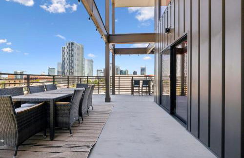 The Rhythm and Rooftop Penthouse Walk To Broadway with Pool and Amazing Views - Foto 50