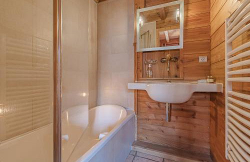 Cosy 4 bedroom chalet with hot tub (Chalet Velours) - Foto 20