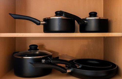 Charming 4BR Retreat in Arlington Sleeps 12 NearDC - Foto 53