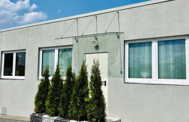 Neuwertiges Apartment mit schnellem WLAN, Netflix, Glasfaser, Kostenlose Privatparkplatz auch für Transporter geeignet R20 - Foto 7