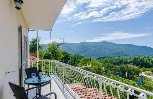 Tranquil Villa with Pool - Photo 31