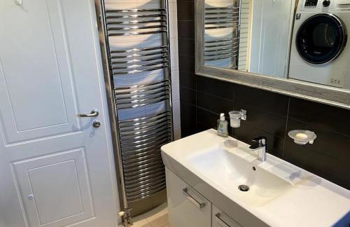 Luxury 4BR with 3 Bathrooms Apartment in Marousi - Foto 25