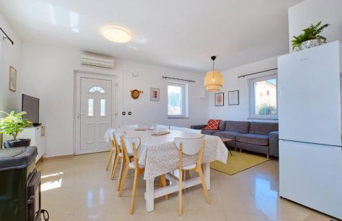 Gorgeous Home In Punta Kriza With Wifi - Foto 16