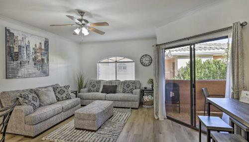 Families and Dogs Welcome! Phoenix Condo with Pool - Foto 4