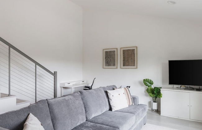 Spacious and Bright 5-bedroom Oasis Pool and Yard - Foto 20