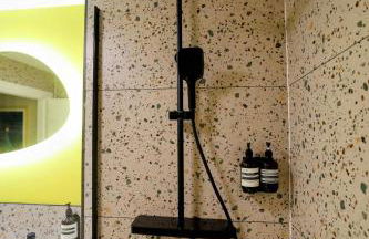 Designer Penthouse with City Views - Foto 20