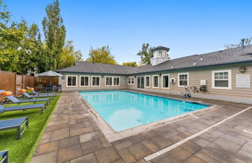 Luxury King Suite by the Lake - Entire Place - Foto 11