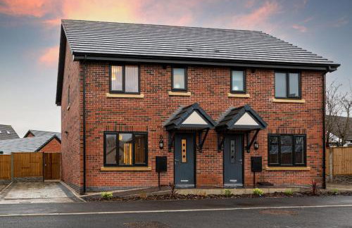 Tannery House - 3 Bedrooms, Parking, Wi-Fi, Garden - Photo 3