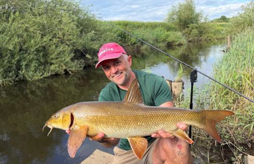 River Views, Private Fishing & 9 min Train to York - Foto 4