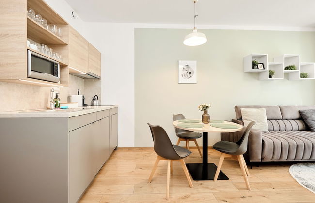 Honest SMICHOV - Foto 48