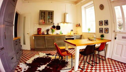 Großzügige Altbauwohnung in Bestlage - Foto 2