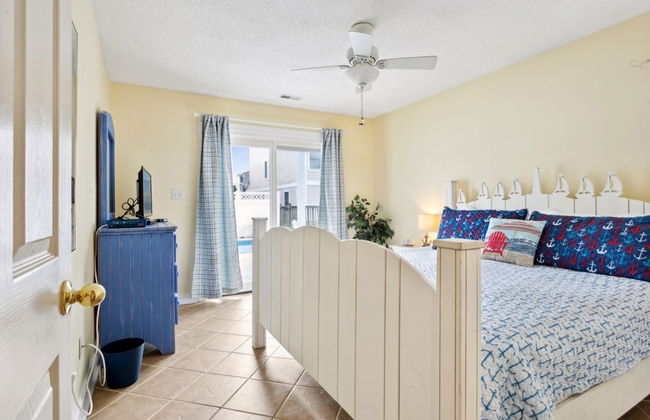 Coastal Escape w Pool Pool Table Walk to Beach - Foto 67