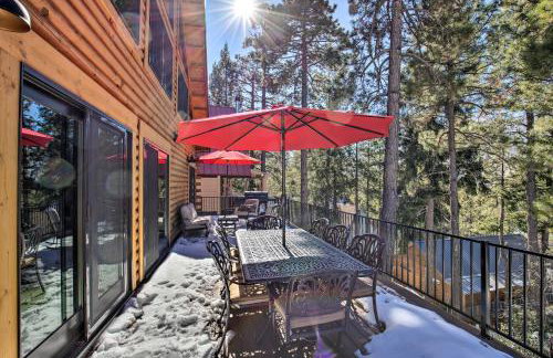 Luxury Mountain Cabin with Furnished Deck and Views! - Foto 2