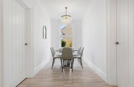 Elegant Garden Apartment, Private Parking & EV Charger, Walk to Town - Foto 32