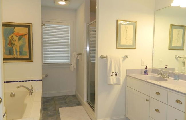 Houston Street 11 - Photo 13