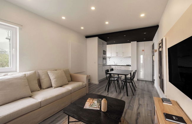 Breeze Apartment by Olala Homes - Photo 1