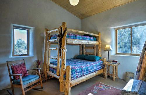 Solar-Powered Rocky Mountain Retreat for an Off-Grid Vacation in Colorado - Photo 19
