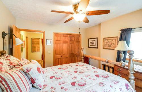 Waterfront Johnson Lake Getaway with Fire Pit! - Foto 14