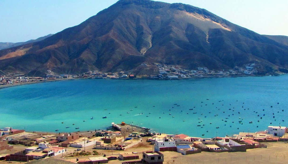 Port de Casma, point de vue du Commandant Noel et plage des Tortues