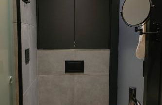 Staghorn | Modern Lux Mirror Home | HotTub & Woods - Foto 26