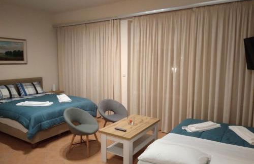 View apartment - Photo 5