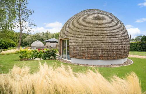 Kugelhaus Nordlichter - Skandinavischer Rückzugsort in runder Form am Tollensesee - Foto 1