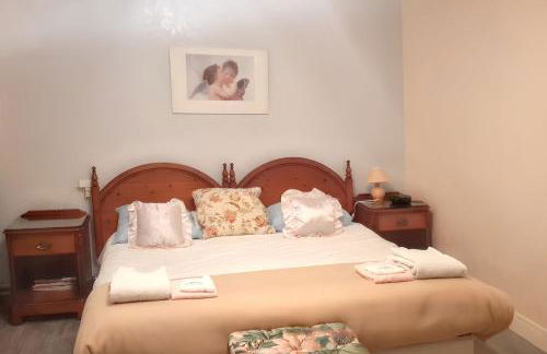 Maison de charme à Primelin avec jardin et parking privé - Foto 12