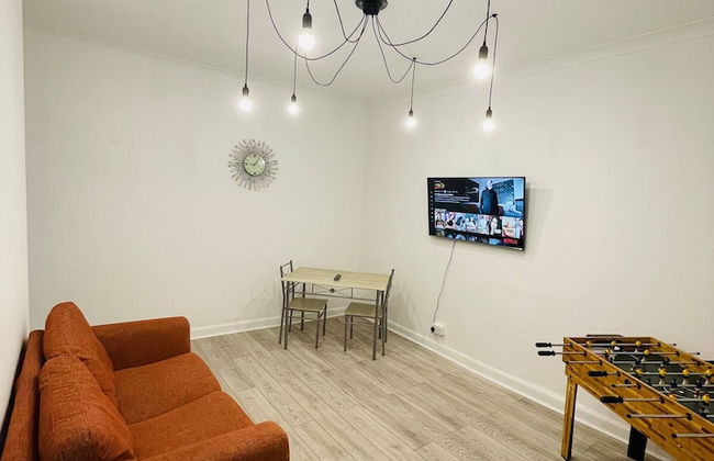 1 Bedroom Pet Friendly Apt Wd Free Wifi, Parking, Netflix & Pool Table. Sleeps 3 - Foto 4