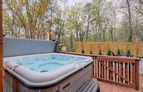 Near Downtown Helen - HotTub, Sauna, Game Room, Fire Pit - Foto 10