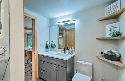 Dreamy Bayfront Cabin with View, Dock and Kayaks - Foto 14