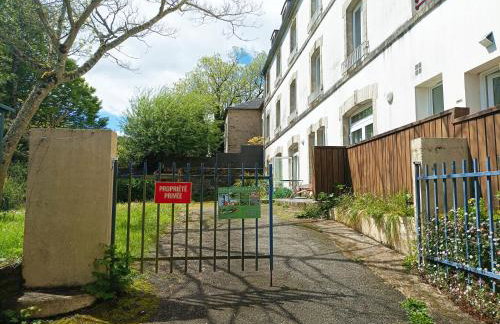 Studio cosy Piscine Rocherfort en Terre Centre - Foto 17