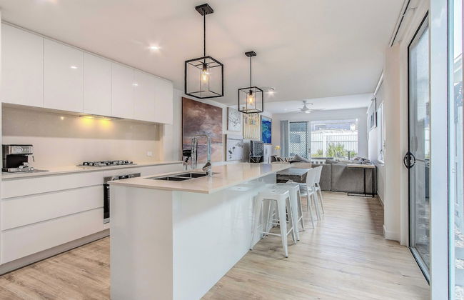 Duplex on Nautilus a Walk to the Beach - Photo 16