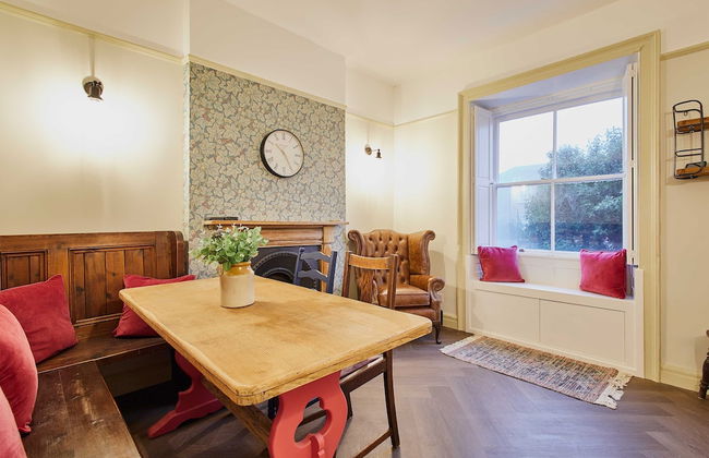 Host Stay Temple Terrace - Photo 5