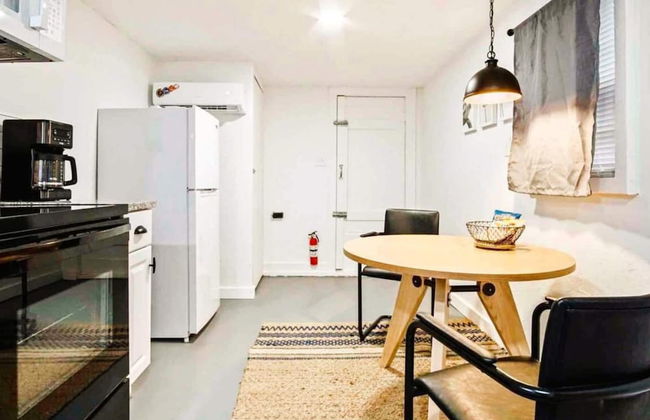 Rustic Gem 5min-asian District Full Kitchen - Photo 5