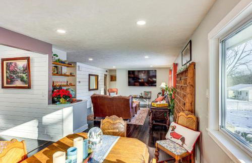 Spacious and Family Friendly! Lincoln Home Near Dtwn - Foto 8