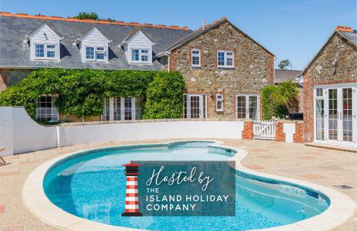 Rookley Farm Lodge Charming Manor Pool House with Heated Pool, Tennis Court & Gardens - Isle of Wight Rural Countryside Escape - Foto 1