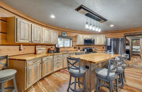 Mtn-View Retreat with Yard 4 Mi to Dtwn Lincoln - Foto 5