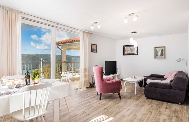 Wonderful Labin Villa With Private Pool and Sea Views - Foto 10