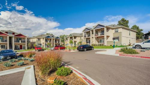 New Lower Condo-mins to downtown-Pet Friendly - Foto 3