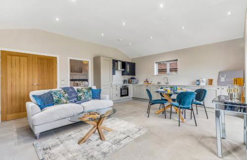 Cozy Luxury Cabin Retreat with Superking Bed - Foto 1