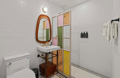 Freeman 201 by Rove Travel - 2BR Condo with Shared Amenities - Foto 23