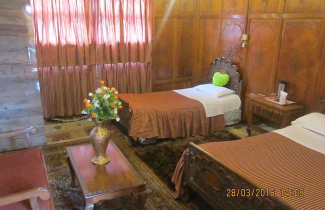 Zaffer Group of Houseboats - Foto 17