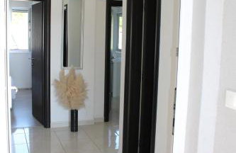 "Heaven on earth" with pool - Photo 16