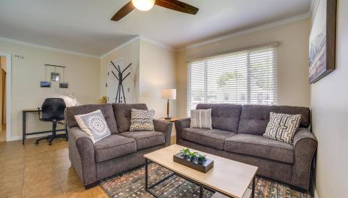 Relax Fireside! Tahoe Area Home 28 Mi to Slopes - Foto 4