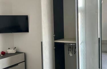 De Mio's Apartment - Photo 38