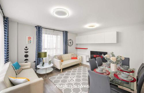 Modern 3 Bed Apartment in Acton by Amber Stays, Perfect for Business & Contractors - Photo 13