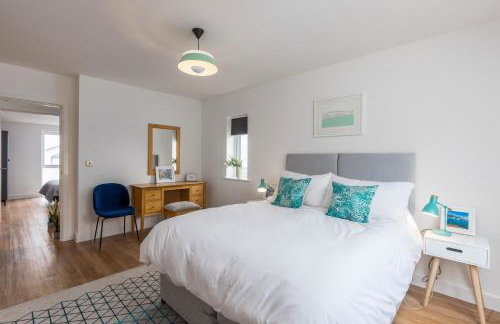 Waves Falmouth-hot tub games room very close to Swanpool beach and Falmouth GC - Foto 6